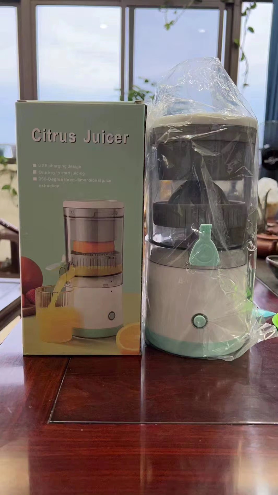 Presse agrumes électrique